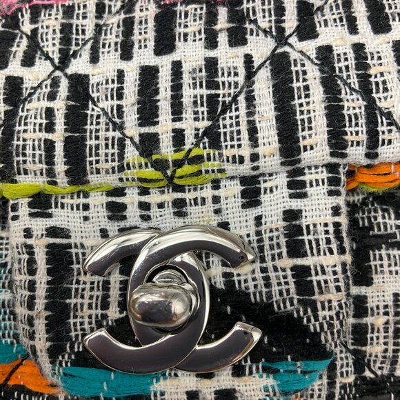 Chanel Black / White Multi 2015 Easy Fantasy Tweed Flap Shoulder Bag - Picture 5 of 16